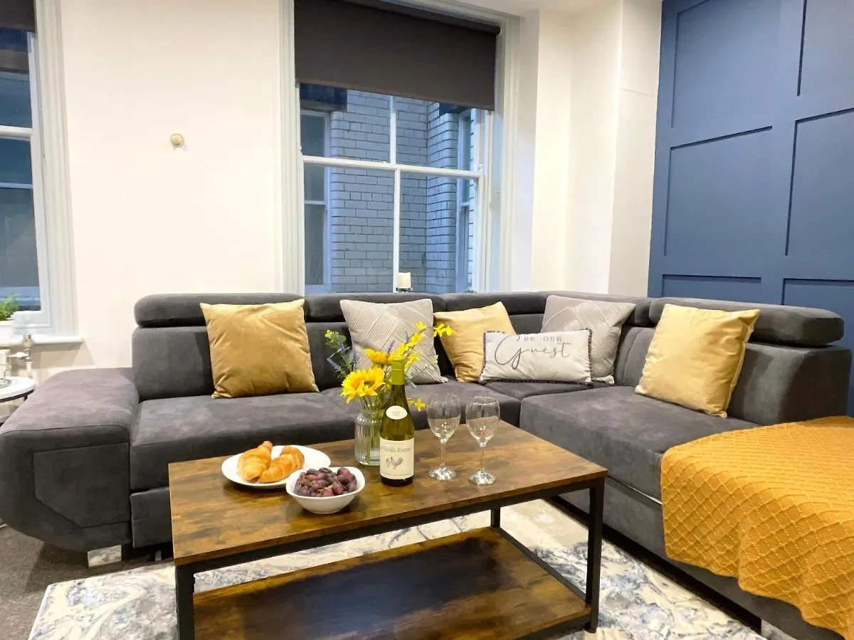 Central Penthouse By Hnfc Stays Newcastle upon Tyne 0*,  Wielka Brytania